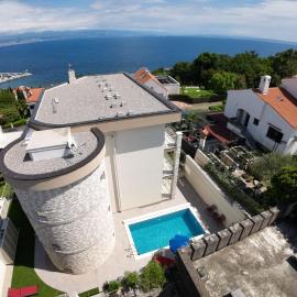 Villa Sunny Ičići - Apartment Sea, hotel sa Ičići