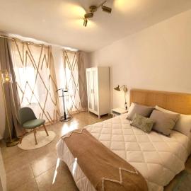 Huesca में, होटल Acogedor apartamento para dos en el centro