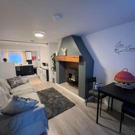 Haven - Beautiful 3 Bedroom house, hotel in Ballynahinch