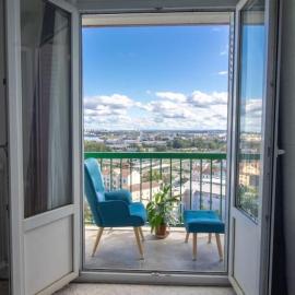 울랑에 위치한 호텔 Renovated 2-Bed Apartment 2 min from Lyon