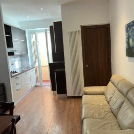 Appartamento sul lungomare in centro Ladispoli, hotel i Ladispoli