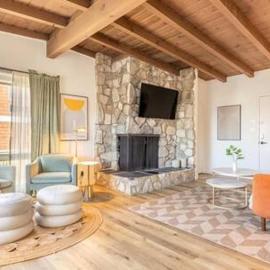 Steps to Beach Manhattan Beach 2 Bedroom Parking, hotel u gradu 'Manhattan Beach'