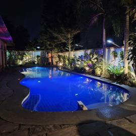 Nirvana Pool Villa 2, hotel in Nong Prue