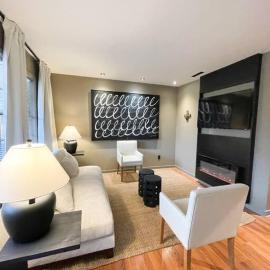 Luxury Warehouse District Condo, hotel a Durham