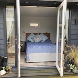 Beautiful new Garden Annexe
