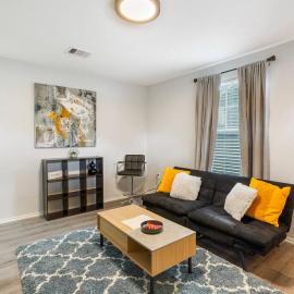 Cozy Two Bedroom Home Minutes from Downtown!, hotel a Houston