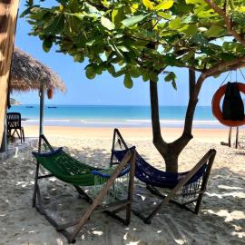 Robinson Beach Bungalow, готель у місті Vinh Hoa
