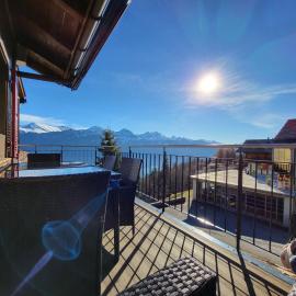 Alpine Balcony 4-Room apartment