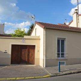 3 bedroom House very close to Paris, hotel in Pantin