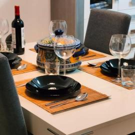 Studio 14 + garaje incluido. Nuevo, elegante, acogedor.