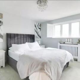 Recently renovated,modern house. train station, hotel i North Mimms