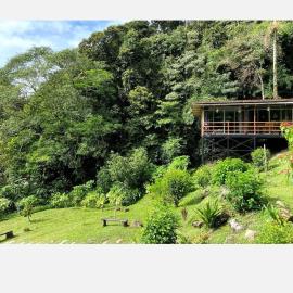 J Residence, hotel u gradu Kampong Kundassan