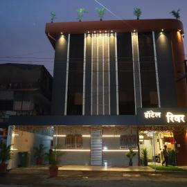 Hotel River Park