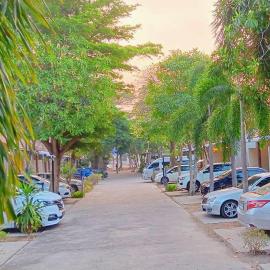 โรงแรมวรรณิดา การ์เด้น รีสอร์ท, hotelli kohteessa Ban Dong Hua Khot (1)