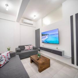 Cozy 1 Bedroom Apartment in Heart of Sosa