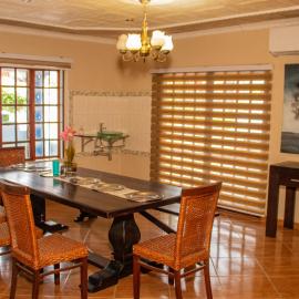 Lizpeter guest house, hotelli kohteessa Elim
