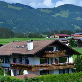 Panoramablick Ferienwohnungen, hotel en Fischen