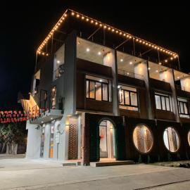 miniHomestay green view & warm pool - all apartment - 3 room - 6 persons - Ea Kar - Dak Lak, hotel in Buôn Mhang