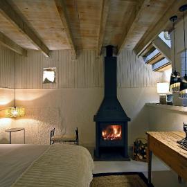 casa con encanto en el bosque y a 10 min de Girona, hotell sihtkohas Celrá