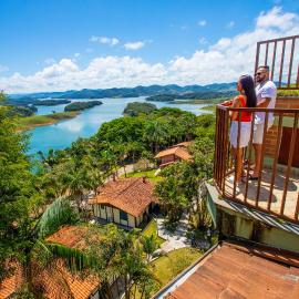 Pousada Iguatiba, hotel u gradu 'Varginha'