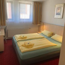 Gästehaus Niki, hotell i Tauberbischofsheim