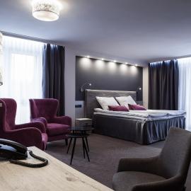 Hotel Cristal Park, отель в Тарнуве
