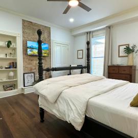 Garden on Capital-Bourbon & Horse Country, hotel u gradu Frankfort