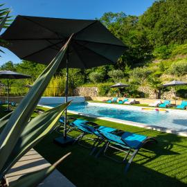 GÎTES DU MAS BEL'AIR ,PISCINE CHAUFFÉE, hotel di Rosières
