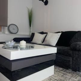 MODERN APARTMENT-GREENWICH/WOOLWICH, hotel in Woolwich