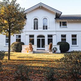 Meeressterne Hotel Weißes Schloß, hotel v mestu Heringsdorf