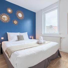 Renovated house with terrace 3 bedrooms, hotel v destinácii Wasquehal