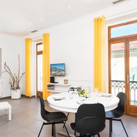 MARNE III - SPACIEUX 3-4 PIÈCES - Carré d'Or Menton, hotell i Menton