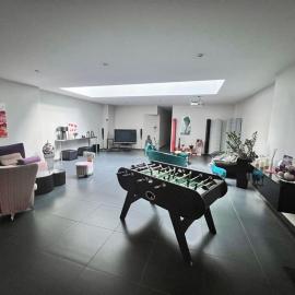 Le Loly, hotel u gradu Klermon Feran