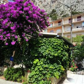 Apartments Mimi Omis, hotel a Omiš
