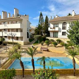 Bonito Apartamento Con Piscina y Jacuzzi