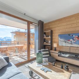 Appartement lumineux avec terrasse et parking à l'Alpe d'Huez - FR-1-645-62, hotel in Huez