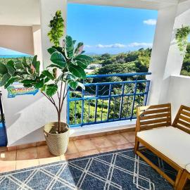 Private Penthouse Paradise, hotel a Ceiba