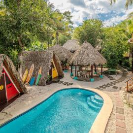 Playa Grande Surf Camp, hotel in Playa Grande