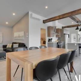 Archibald - Cozy avec spa, sauna, piscine, hotel a Pont-Rouge