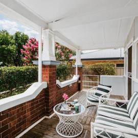 Court House Hideaway - Country Comfort in Town
