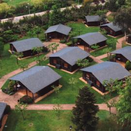 Viesnīca Cabañas bungalow, El Bosque de los Sueños pilsētā Cubillos del Sil