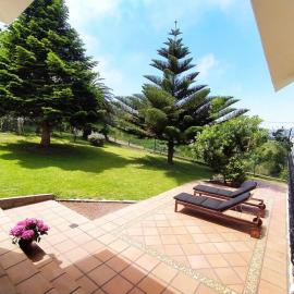 Chalet con magníficas vistas al mar, khách sạn ở Perlora
