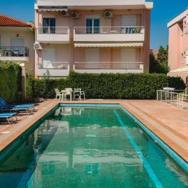 Valentinos Apartments, hotel a Kallithea Halkidikis