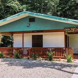 Casa Iris- Home for Family, Steps From the Beach, Pool and Yoga Deck