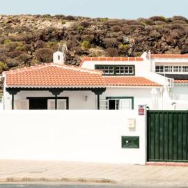 Viesnīca Acogedora casa en Abades en tranquila urbanización pilsētā Abades