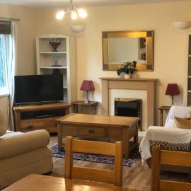 Cosy 3 Bedroom House on Cornish estate with pool, hotel in Bodmin