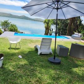 Le Bamboo Guest House And Boat Cruise, hotel a Hartbeespoort