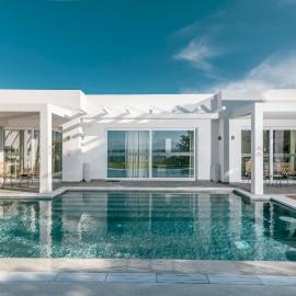 Cavo Mare Mirazur Luxury Retreat with private pool, מלון בפלאנוס