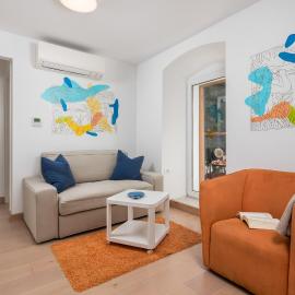 Apartments Anaika at the beach, Opatija, hotel u gradu Ika