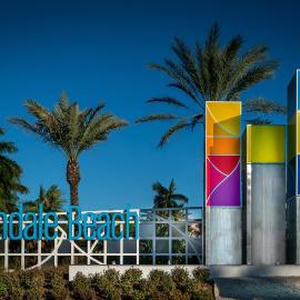 Walk to the beach, Studio, with Pool and FREE Parking، فندق في شاطئ هالانديل